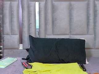 thinsamathagirl live webcam show