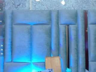 Thinsamathagirl's cam show statistics and live stream