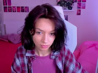 VivianLy's Live Sex Cam Show