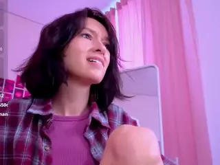 VivianLy's Live Sex Cam Show