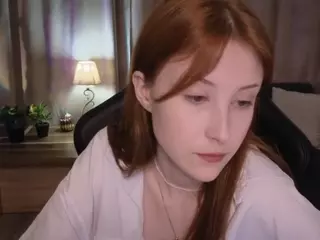 Alicexcute's Live Sex Cam Show