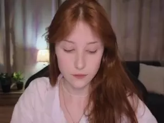 Alicexcute's Live Sex Cam Show