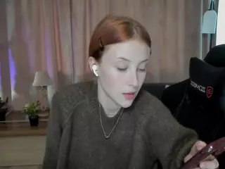 Alicexcute's Live Sex Cam Show