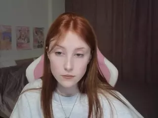 Alicexcute's Live Sex Cam Show