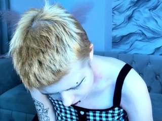 carolinerichter Live Webcam on CamSoda