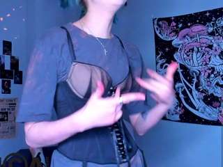 carolinerichter live cam profile