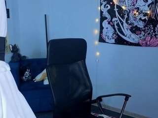 Questo modello è in diretta ora. carolinerichter