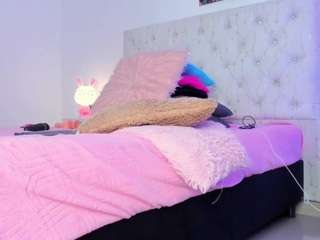 Malthe-022's cam show statistics and live stream