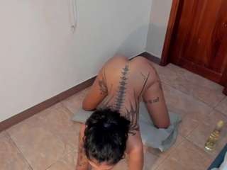 This model is live right now. melissafoxx