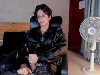  nikii-doll chat room