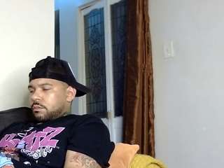 ric0sinz Live Webcam on CamSoda