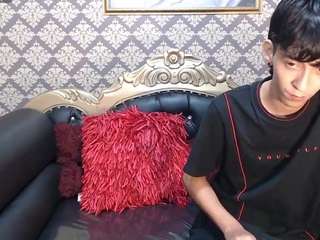 sebas-cat Live Webcam on CamSoda