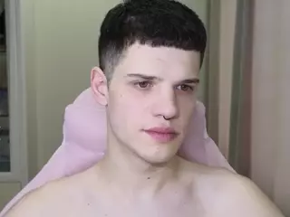 callmechristiian's Live Sex Cam Show