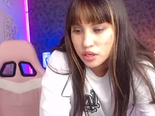 EvaaRoux's Live Sex Cam Show