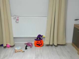 lvmexoxo from CamSoda is Freechat