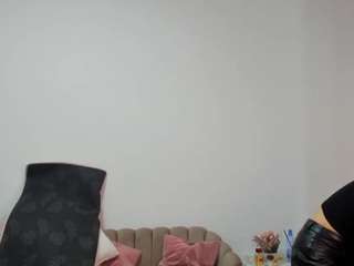 Acest model este live acum. lvmexoxo