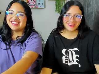 maddie-and-chelsea webcam