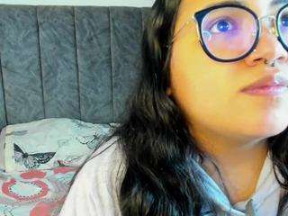 maddie-and-chelsea webcam