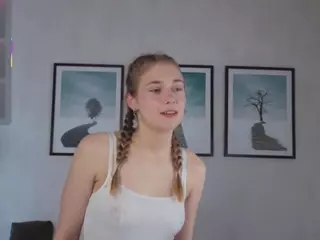 OrvaFoard's Live Sex Cam Show
