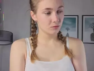 OrvaFoard's Live Sex Cam Show