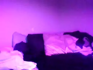 ravenvalle's Live Sex Cam Show