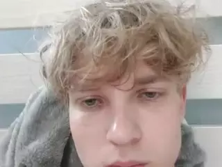 Andrey21cv's Live Sex Cam Show