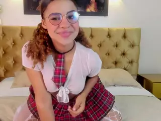EstrellaDeCarne's Live Sex Cam Show