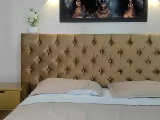 EstrellaDeCarne's Live Sex Cam Show