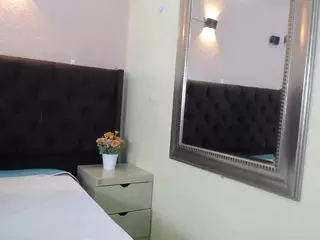 EstrellaDeCarne's Live Sex Cam Show