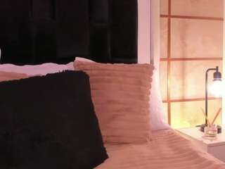 gretavelvet live cam profile