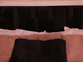 gretavelvet Live Webcam on CamSoda