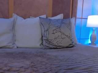 gretavelvet live cam