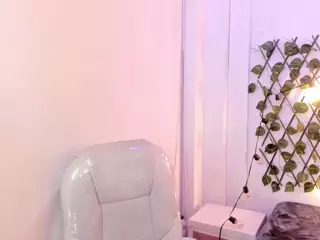 SLUTTY HANNA's Live Sex Cam Show