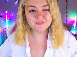 hornycakee webcam model
