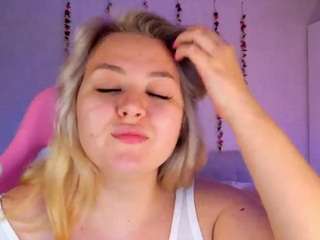 hornycakee from CamSoda