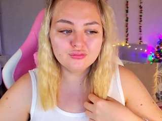 hornycakee's CamSoda show and profile