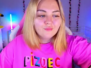 HornyCakee's Live Sex Cam Show