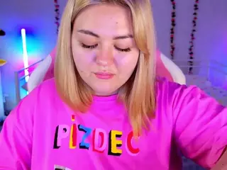 HornyCakee's Live Sex Cam Show
