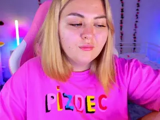 HornyCakee's Live Sex Cam Show
