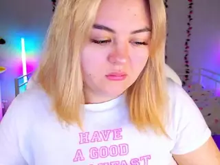 HornyCakee's Live Sex Cam Show