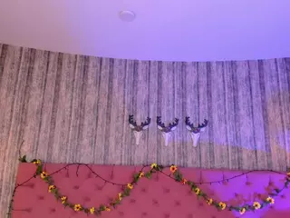 LiiaTurnner's Live Sex Cam Show
