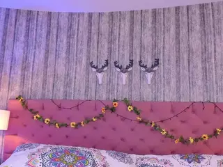 LiiaTurnner's Live Sex Cam Show