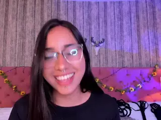 LiiaTurnner's Live Sex Cam Show