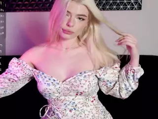 Mila's Live Sex Cam Show