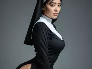 saraaara's Live Sex Cam Show