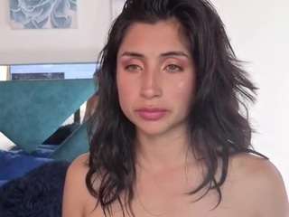 sophieconelly webcam