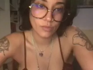 viviis's Live Sex Cam Show