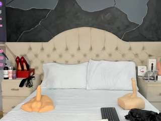 antonia-star Live Webcam on CamSoda