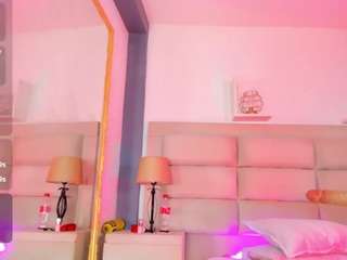 antonia-star's CamSoda show and profile