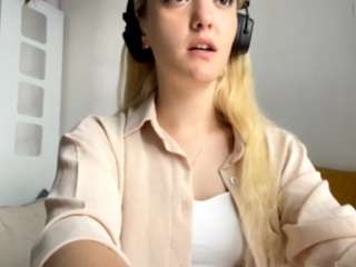 Hd, Young Adult, Teen 18, Smok Camiqa – Free Live Video Chat with Strangers Online